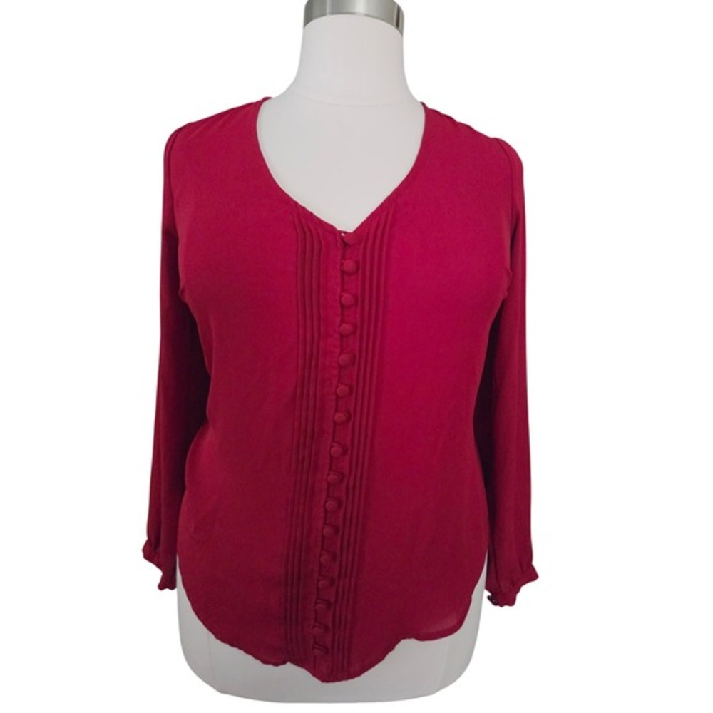 Torrid Red Pintuck Button Front Georgette Blouse Long Sleeve V-Neck Plus Size 00